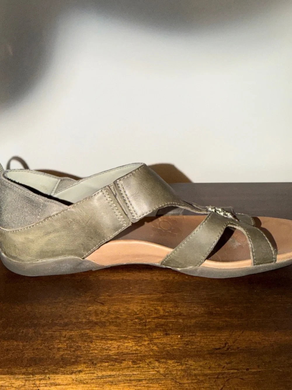Merrell Women’s Flaxen Olive Leather Sandals Size 9 Outdoors Walking